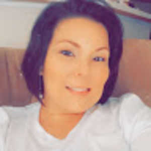 Meet your Posher, Yadira